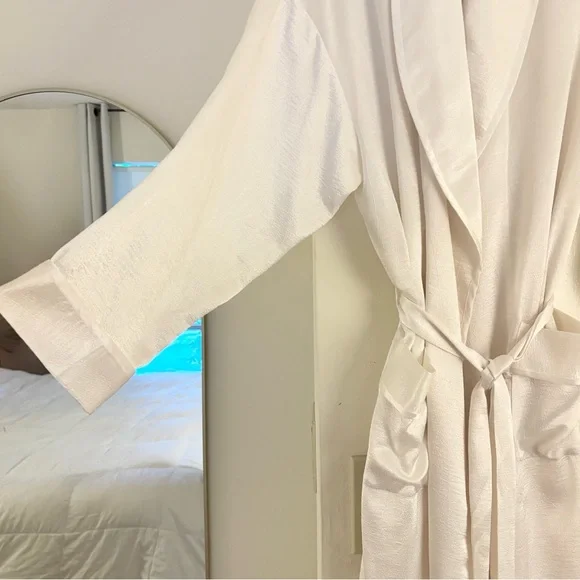 Victoria's Secret Satin Robe - Picture 2 of 5